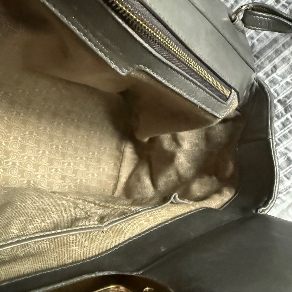 Bulgari Handbag with Crossbody Strap - Picture 6 of 16